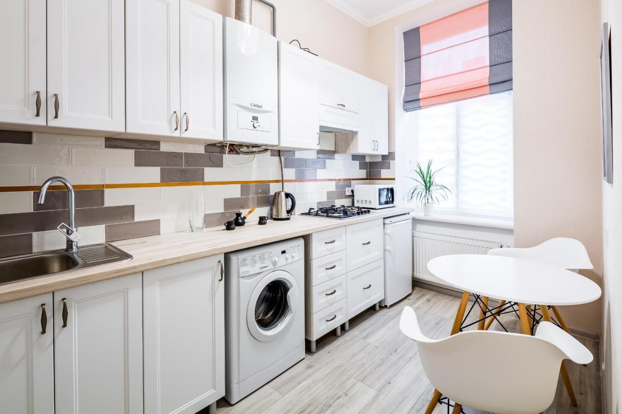 Old Town Cosy Apartment Lviv Exterior photo