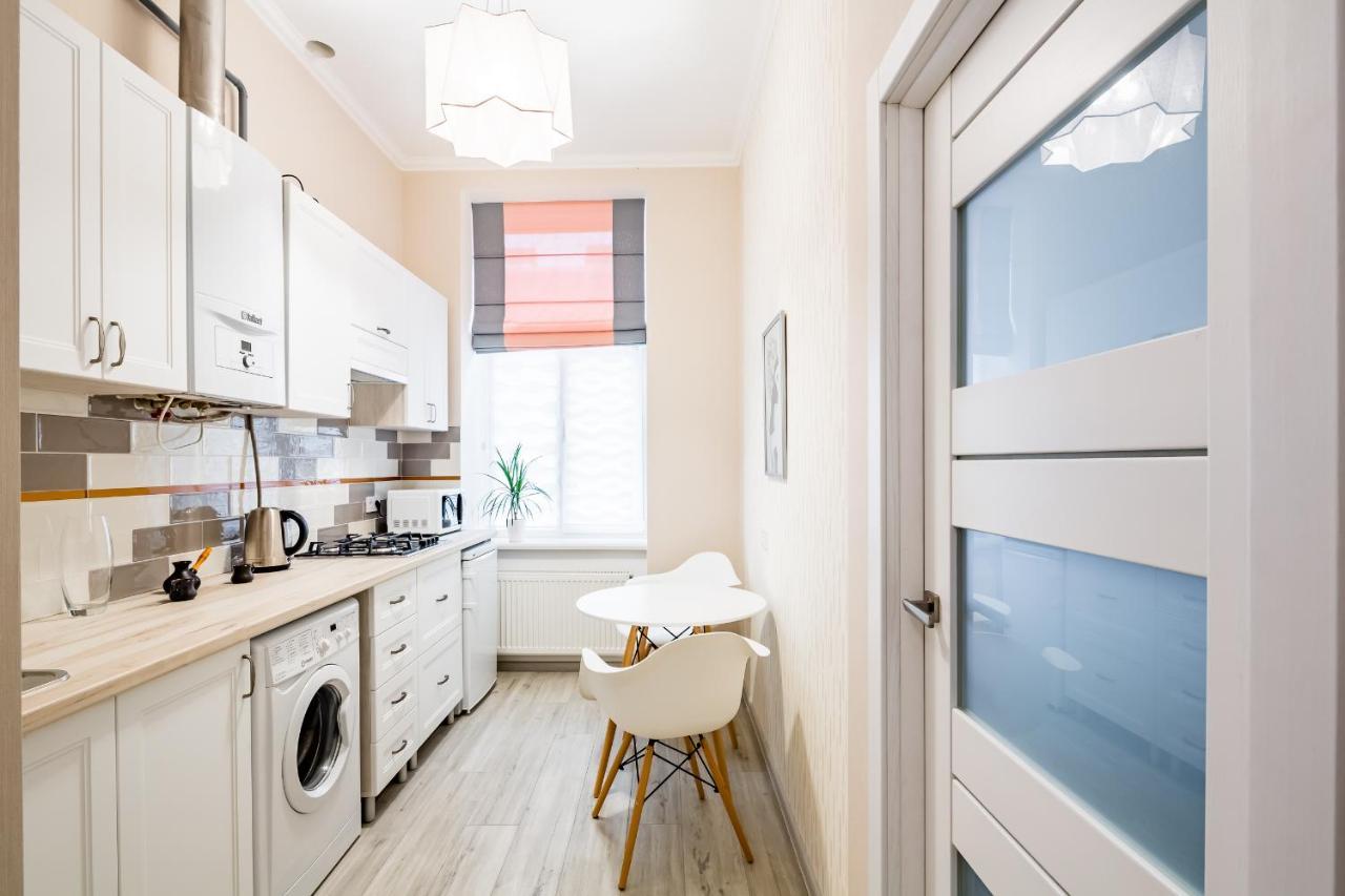 Old Town Cosy Apartment Lviv Exterior photo